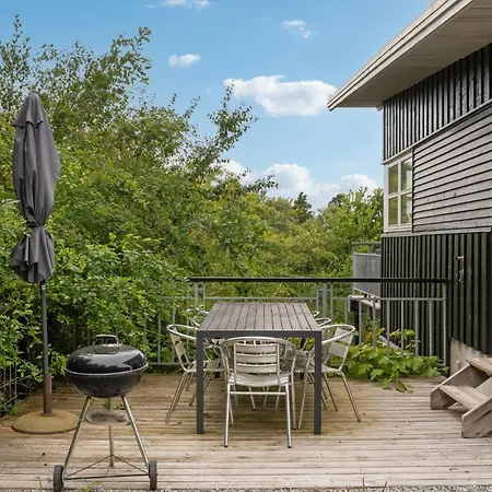 Holiday home Awesome In Glesborg With Wifi
