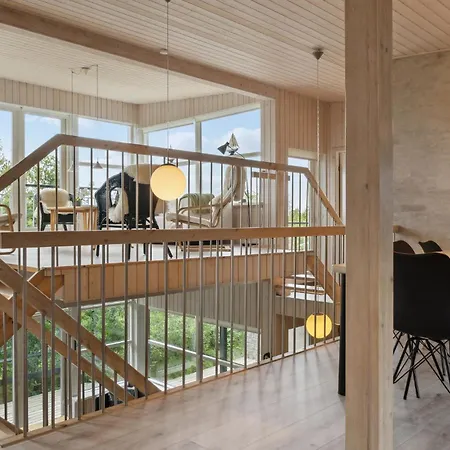 Casa de Férias Stunning Home In Glesborg With Sauna